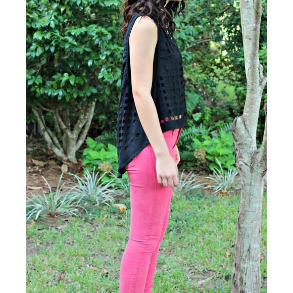 NEW DOUBLE ZERO sleeveless top in black - Picture 4 of 5